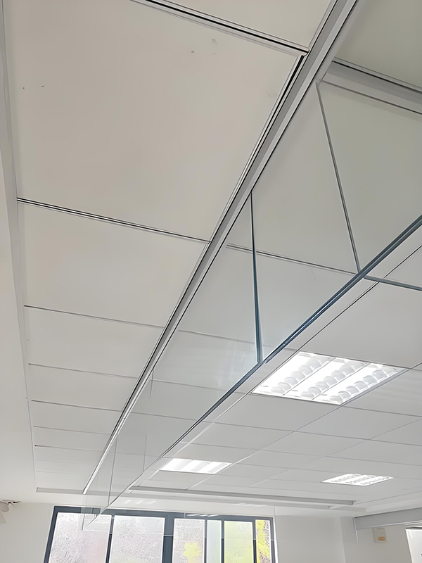 平罗玻璃平罗挡烟垂壁 平罗玻璃平罗挡烟垂壁