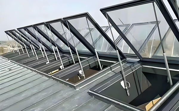 平罗消防排烟窗