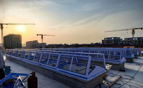 消防平罗排烟窗工作原理