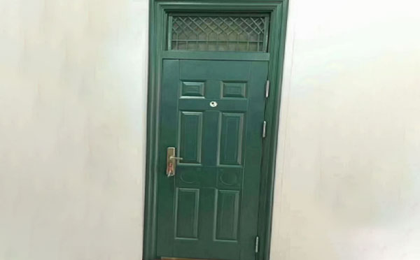 平罗学校教室门