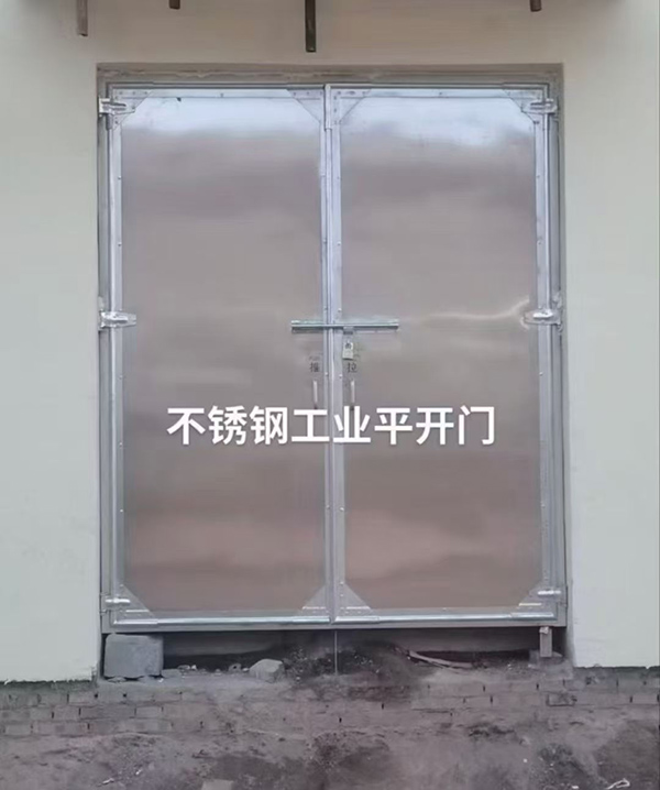 不锈钢平罗工业平开门在现代工业场景中的应用实践